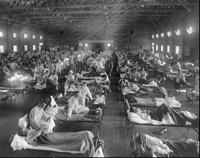Patienten der Spanischen Grippe in Fort Riley in den Vereinigten Staaten. Coronavirus Spanische Grippe Vergleich