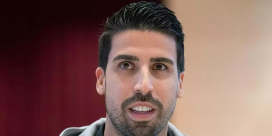 Soll vor einer Verpflichtung durch Hertha BSC stehen: Sami Khedira. Foto: Marijan Murat/dpa