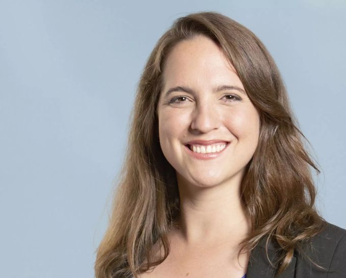 SP-Präsidentin im Kanton Thurgau, Nina Schläfli, nervt sich über die Impfung des Milliardärs aus Südafrika. Südafrika Milliardär