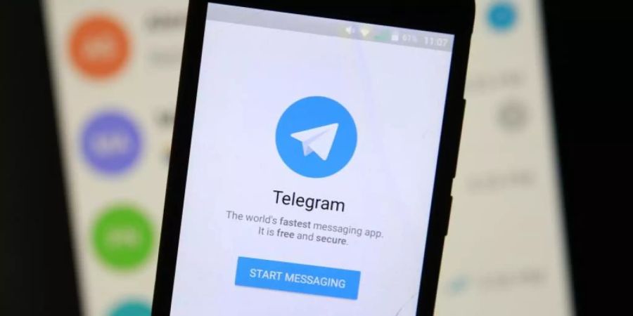 Im messengerdienst Telegram floriert der Schwarzmarkt. Foto: Sergei Konkov/TASS/dpa