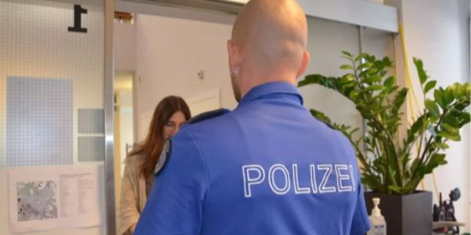 Stadtpolizei Uster.