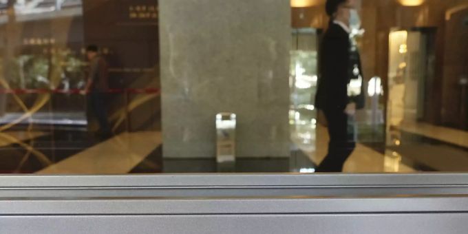 Der hochverschuldete chinesische Immobilienkonzern Evergrande hat einen Zahlungsausfall einmal mehr verhindern können. (Archivbild) Der hochverschuldete chinesische Immobilienkonzern Evergrande hat einen Zahlungsausfall einmal mehr verhindern können. (Archivbild)
