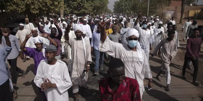 Im Sudan kam es zu Massenprotesten gegen die Putschregierung. Abdel Fattah al-Burhan