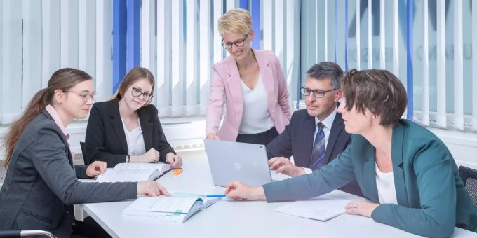 Teamarbeit wird bei JWK gelebt. JWK Treuhand & Revisions AG Muri