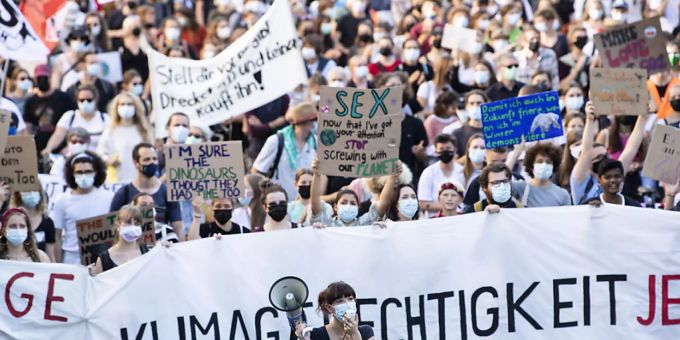 Nicht nur der Klimabewegung reicht das Beschlossene nicht: Die Verlängerung der Reduktionsziele ist nur eine Übergangslösung. (Archivbild) Nicht nur der Klimabewegung reicht das Beschlossene nicht: Die Verlängerung der Reduktionsziele ist nur eine Übergangslösung. (Archivbild)
