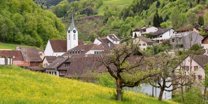 Blick auf Eptingen. Blick auf Eptingen.
