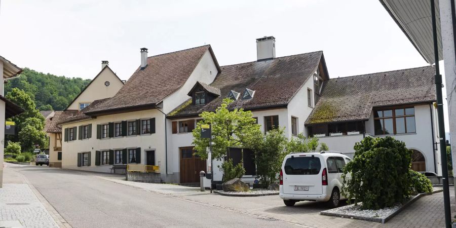 Das Gemeindehaus in Titterten.