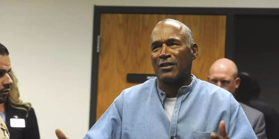 Der ehemalige NFL-Footballstar O.J. Simpson ist frühzeitig aus der Haft entlassen worden. Foto: Jason Bean/Pool The Reno Gazette-Journal/AP/dpa