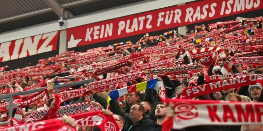 Der FSV Mainz 05 setzt auf die zahlreiche Unterstützung seiner Fans. Foto: Torsten Silz/dpa
