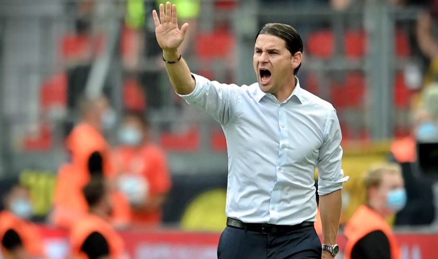 Trainer Gerardo Seoane steht seit Sommer 2021 an der Seitenlinie der «Werkself».