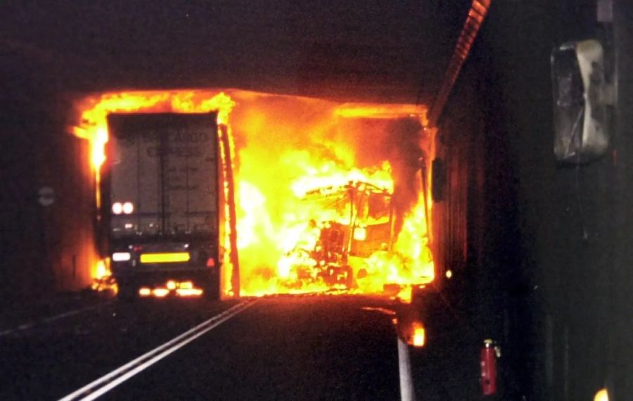 Am 24. Oktober kam es im Gotthardtunnel zum verheerenden Unfall.
