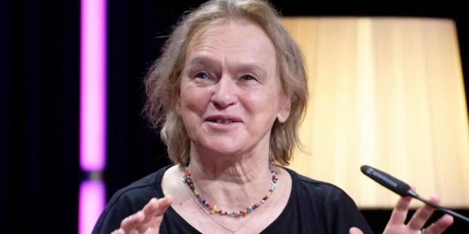 Elke Heidenreich macht sich für Gedichte stark. Foto: Henning Kaiser/dpa Elke Heidenreich macht sich für Gedichte stark. Foto: Henning Kaiser/dpa