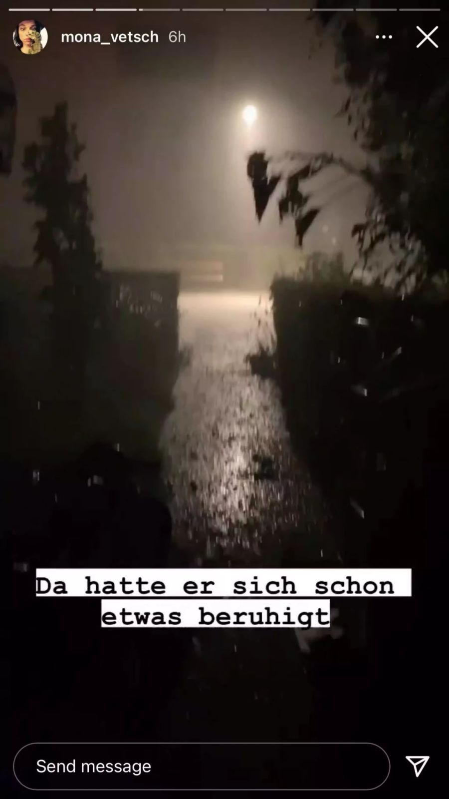 Das Unwetter flutete die Strassen von Zürich.