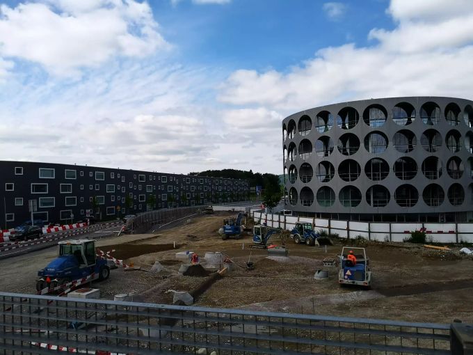 «Aus technischer Sicht war der Tunnelbau unter den sehr beengten Platzverhältnissen zwischen dem BSL-Parkhaus und der Hero anspruchsvoll», sagt der Projektleiter. Tunnel Neuhof Lenzburg