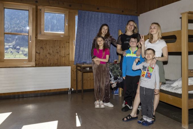 Ukrainische Geflüchtete in einem Flüchtlingsheim in Fiesch VS, am 6. April. Ukraine Flüchtlinge Wallis