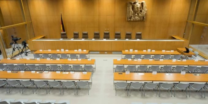 Sitzungssaal des Bundesverfassungsgerichts Sitzungssaal des Bundesverfassungsgerichts