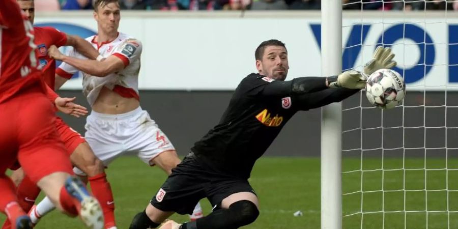 Torwart Philipp Pentke wird Regensburg verlassen. Foto: Stefan Puchner
