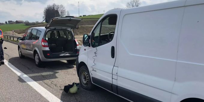 Die beiden Männer wurden auf der A1 von einem Auto erfasst. Die Unfallstelle.