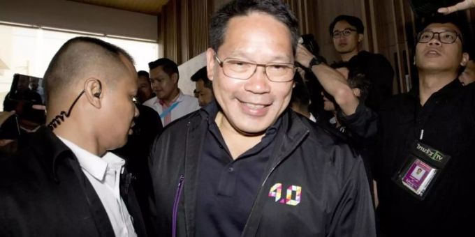 Bangkok - Armee-Partei wird in Thailand stärkste Kraft