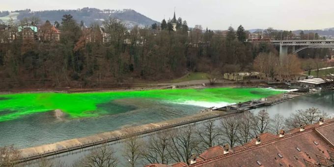 Die grüne Aare. Aare grün