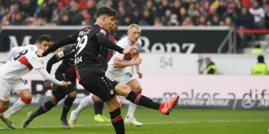 Leverkusens Kai Havertz verwandelt den Elfmeter zum 1:0 und sorgt damit für das Tor des Tages. Foto: Marijan Murat