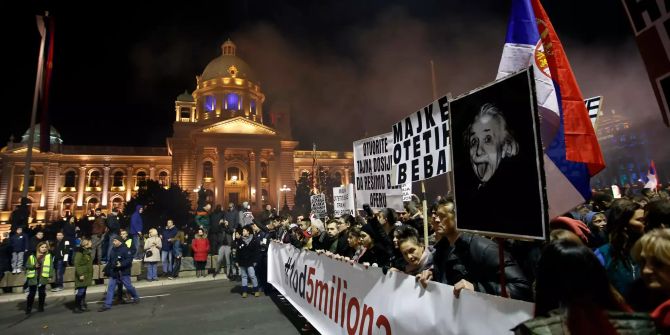 Proteste gegen Präsident Vucic in Serbien