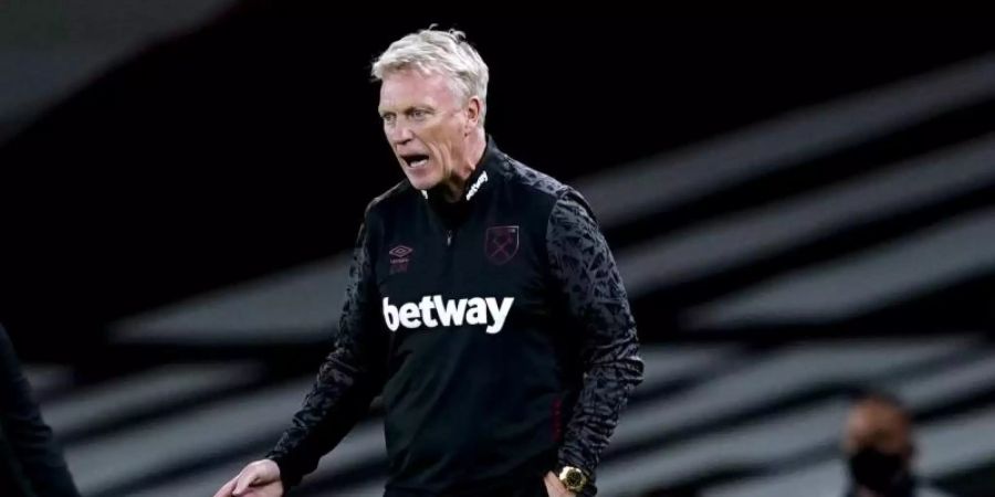 Hat sich mit dem Corona-Virus infiziert: David Moyes, Trainer von West Ham United. Foto: Will Oliver/PA Wire/dpa