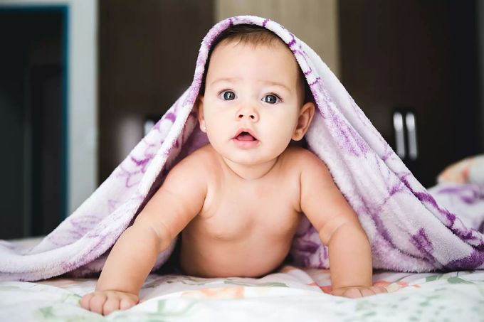 Bereits das Stillen hat Einfluss auf das spätere Gewicht. Ein Baby