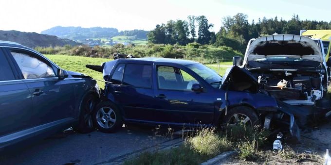 Fahrunfähig Verkehrsunfall verursacht.