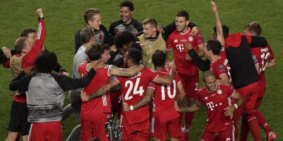 Am 11. September steht für den FC Bayern schon das erste Pflichtspiel auf dem Programm. Foto: Manu Fernandez/Pool AP/dpa