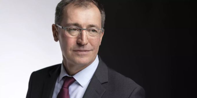 Der St. Galler SVP-Nationalrat Roland Rino Büchler schliesst eine Kandidatur für das SVP-Präsidium nicht aus. roland rino büchler