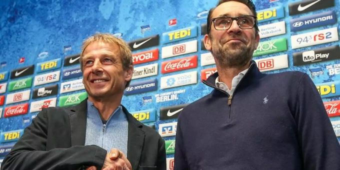 Waren sich nicht über die Aufteilung von Kompetenzen einig bei Herta Berlin: Michael Preetz (r) und Jüren Klinsmann. Jürgen Klinsmann