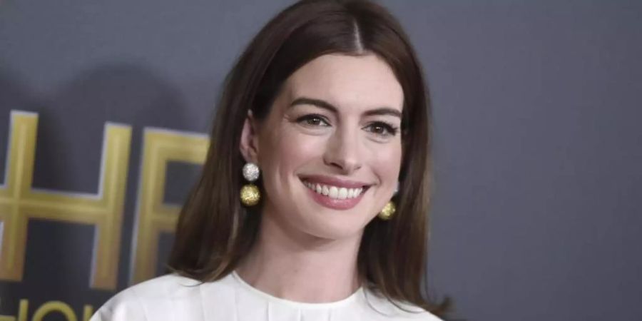 anne hathaway