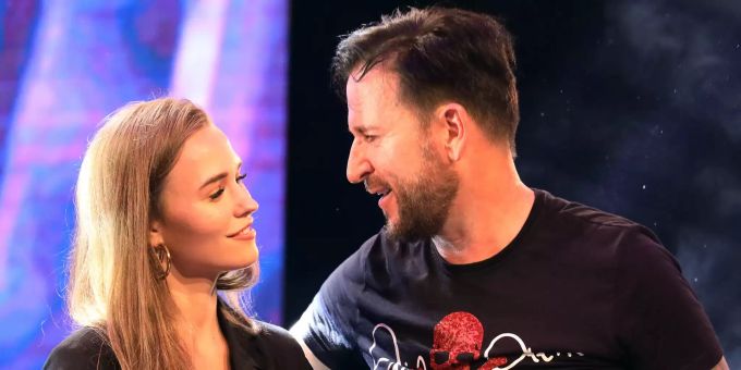 Michael Wendler mit seiner Frau Laura. Vor wenigen Wochen haben die beiden geheiratet. Michael Wendler Laura Müller