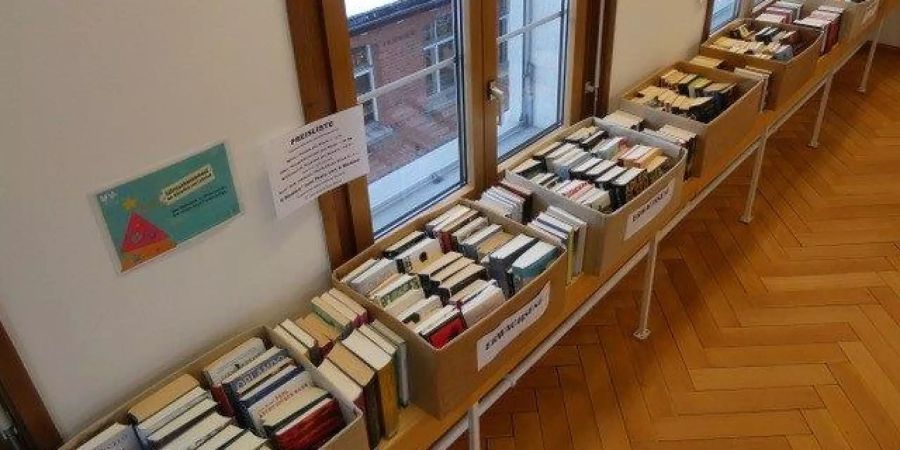 Flohmarkt Bibliothek Ludothek