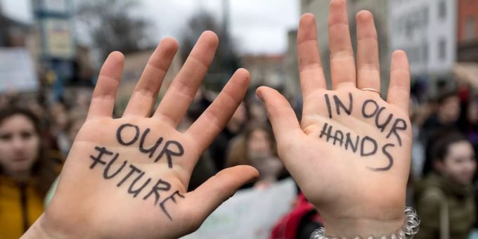 Fridays for Future - Proteste in deutschen Städten gegen Siemens