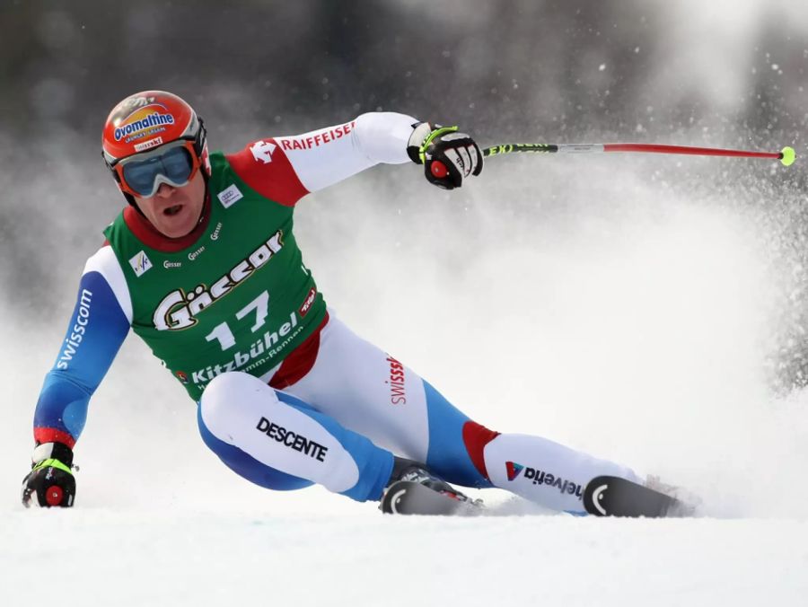 2010 gewinnt Didier Cuche zum zweiten Mal nach 2008 die legendäre Hahnenkammabfahrt.