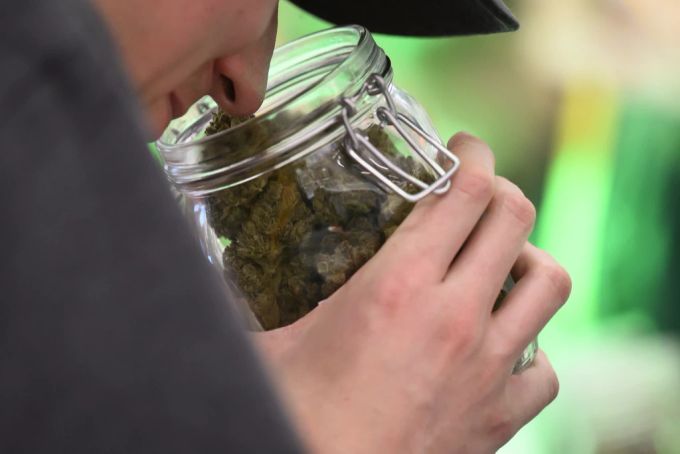 CBD-Produkte sind in der Schweiz legal zu kaufen. CBD