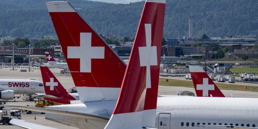 Reise-Ombudsmann Franco V. Muff warnt im Sommer vor Reisen an überfüllte Tourismusdestinationen wie die Balearen, Ägypten oder Griechenland. «Bleiben Sie im Sommer gleich ganz in der Schweiz und verreisen Sie eher im Frühling.» (Archivbild)
