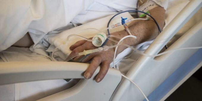Ein Patient in einem britischen Spital. (Symbolbild) spital grossbritannien