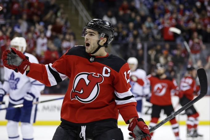 NHL Hischier Devils Toronto