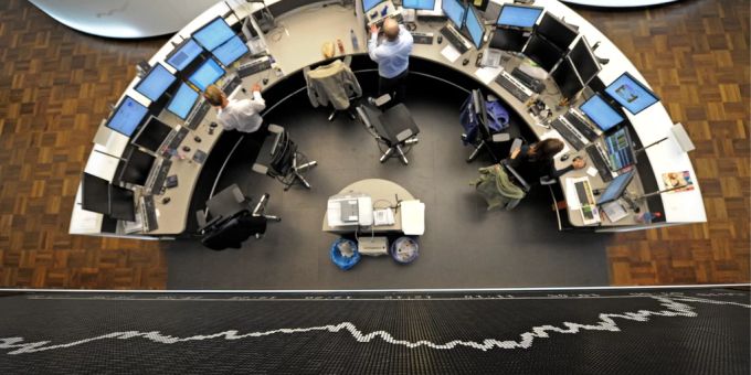 Ein Blick in die EZB in Frankfurt - die Konjunkturaussichten im Euroraum verschlechtern sich. konjunktur euroraum
