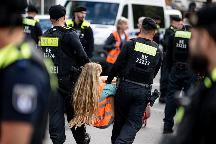 Immer wieder sorgt die Letzte Generation auf Berliner Strassen für Chaos.