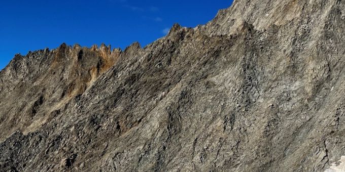 Am Bietschhorn VS - Bergsteiger (†30) stürzt rund 150 Meter in den Tod