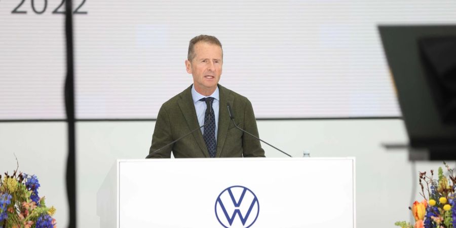 Herbert Diess, Vorstandsvorsitzender von Volkswagen, bei einer digitalen Betriebsversammlung im Februar.