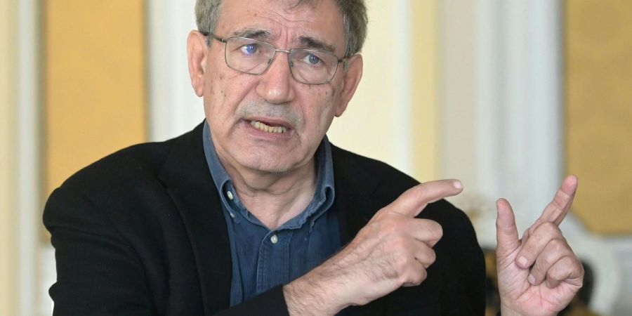 Orhan Pamuk, türkischer Schriftsteller und Literaturnobelpreisträger, wird 70.