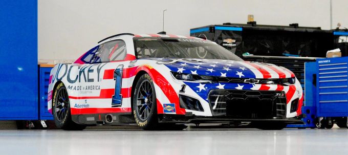 Einen solchen Chevrolet Camaro ZL1 wird Kimi Räikkönen in Watkins Glen pilotieren. Chevrolet Camaro ZL1 NASCAR