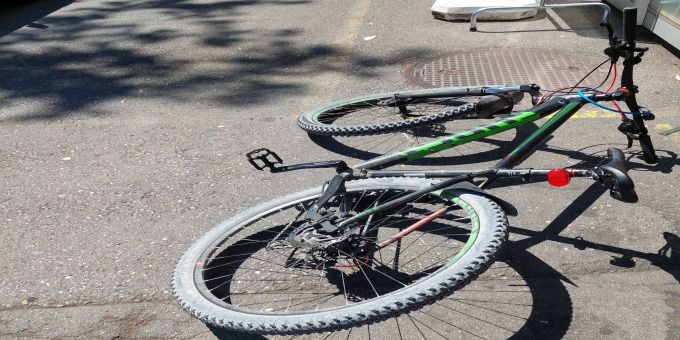 Unfallvelo in Neuhausen am Rheinfall.