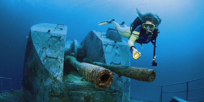 Die Globetrotter Group übernimmt die Mehrheit der Dive & Travel GmbH. (Symbolbild) globetrotter travel service ag