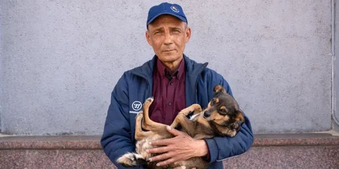 Igor Pedin (61) aus Mariupol ist wegen des Ukraine-Kriegs 225 Kilometer zu Fuss geflüchtet. Ukraine-Krieg Flucht